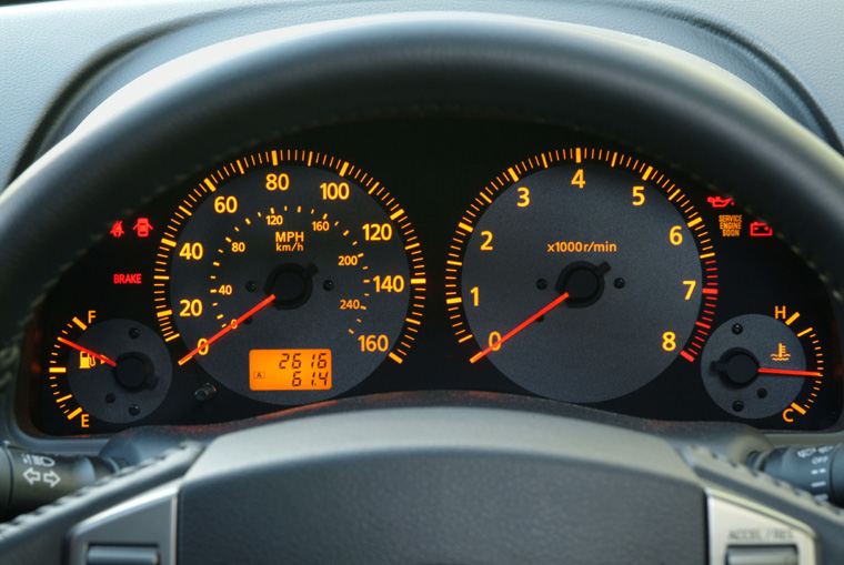 2003 - 2006 Infiniti G35 Sedan Gauges Picture